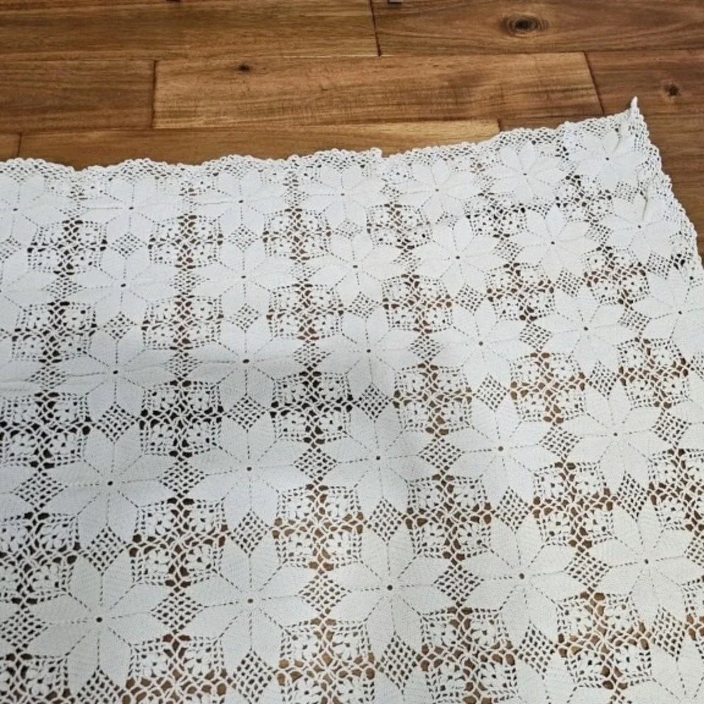 Vintage Cotton Lace Tablecloth Off White Ivory Handmade 69